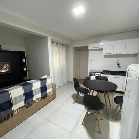 Casa Fundos Eco City 03 Simples E Confortavel Com 2 Quartos E Garagem Curitiba Extérieur photo